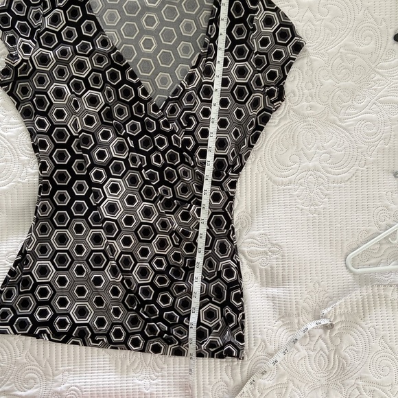 Apt 9 top size medium - Picture 6 of 6